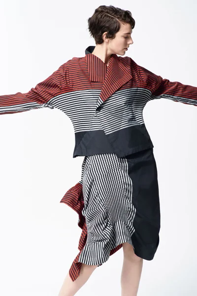 Look 12